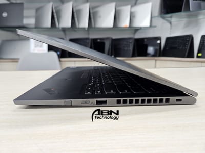 Lenovo ThinkPad X1 Yoga. Core i5, 10th Generation. 8GB RAM.256GB SSD. X360 14" Touch Display_img_2