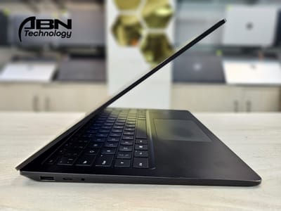 Microsoft Surface laptop 3. Core i5, 10th Gen. 8GB RAM, 256GB SSD. 13.5" Display._img_4