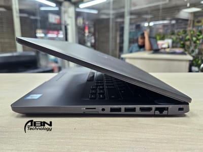 Dell Latitude 5400. Core i5, 8th Generation. 8GB RAM, 256GB SSD. 14.1" Display._img_3