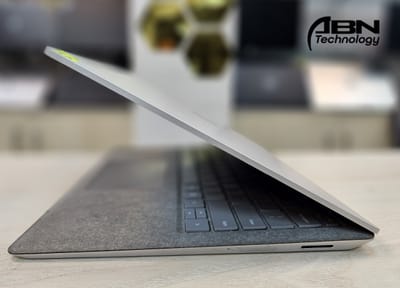 Microsoft Surface laptop 3. Core i7, 10th Gen. 16GB RAM, 256GB SSD. 13.5" 2k touch Display._img_2