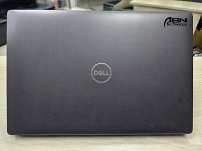 Dell Latitude 5300. Intel Core i5, 8th Generation. 8GB RAM. 256GB SSD. 13.3" Display._img_0